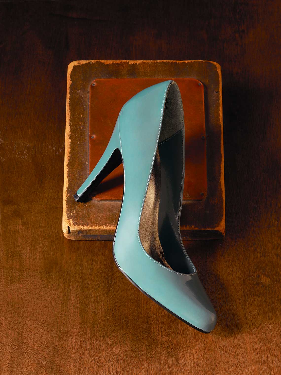 blue_shoe