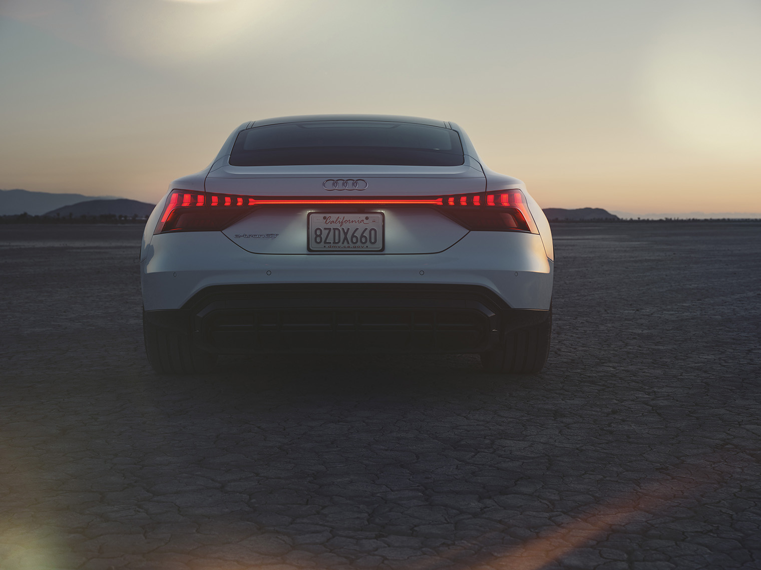 dw_2305_audi_etron__DSF7831_def1_1140pxl